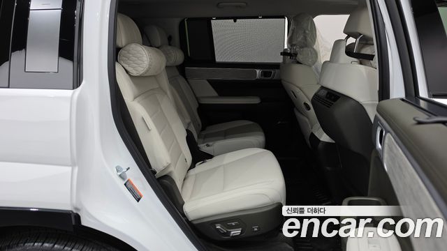 Hyundai Santafe 2025 — photo 17