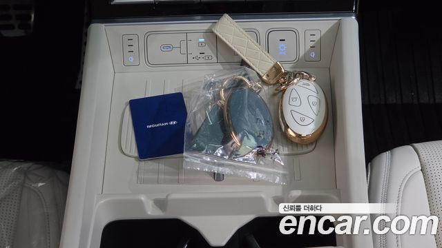 Hyundai Santafe 2025 — photo 22
