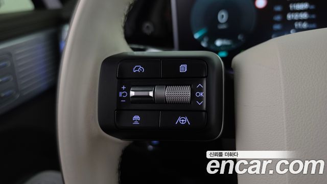 Hyundai Santafe 2025 — photo 23