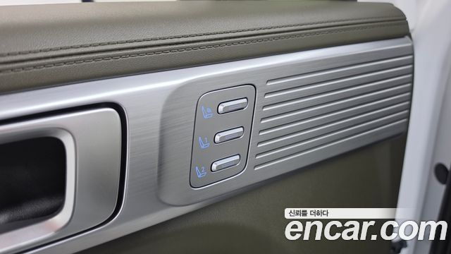 Hyundai Santafe 2025 — photo 40