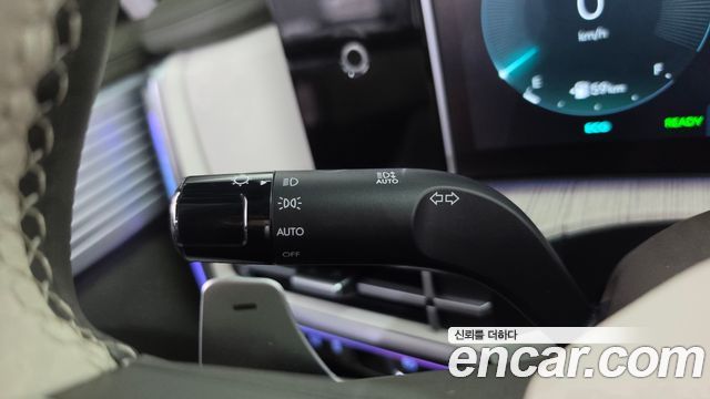 Hyundai Santafe 2025 — photo 41