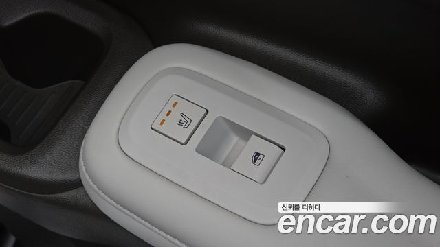 Hyundai Santafe 2025 — photo 44