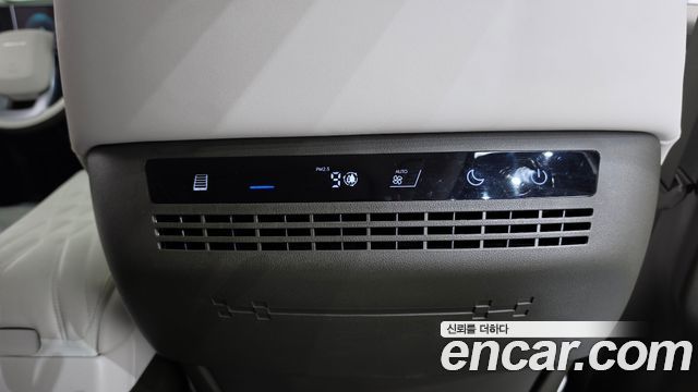 Hyundai Santafe 2025 — photo 45