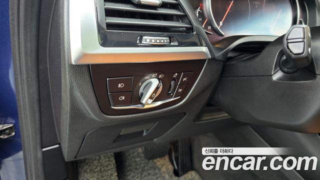 BMW X3 2018 — photo 26
