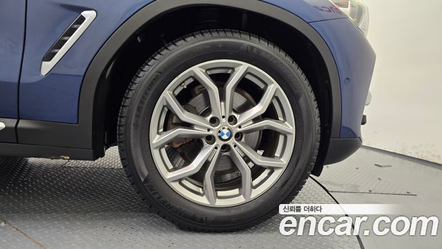 BMW X3 2018 — photo 7