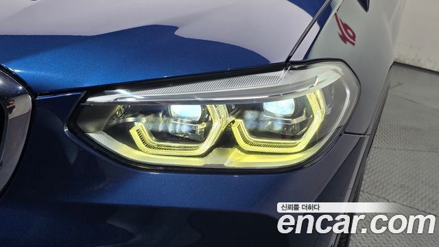BMW X3 2018 — photo 8