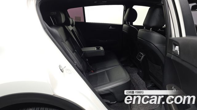Kia Sportage 2019 — photo 18