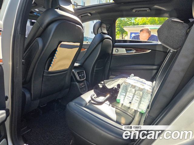 Lincoln MKX 2018 — photo 12