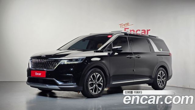 Kia Canival 2021 — photo 1