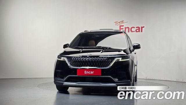 Kia Canival 2021 — photo 3