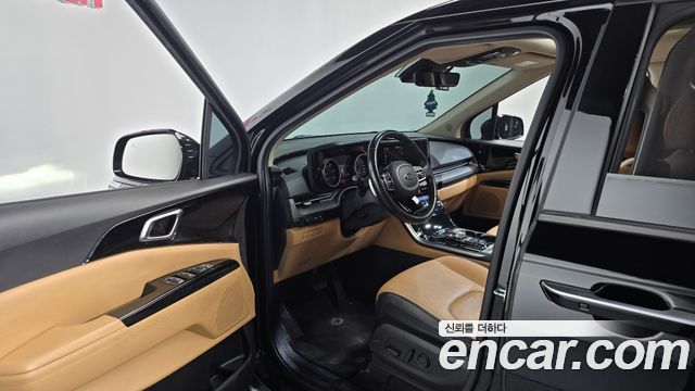Kia Canival 2021 — photo 13