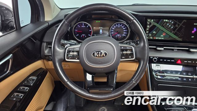 Kia Canival 2021 — photo 19