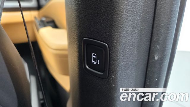 Kia Canival 2021 — photo 23