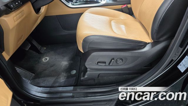 Kia Canival 2021 — photo 28