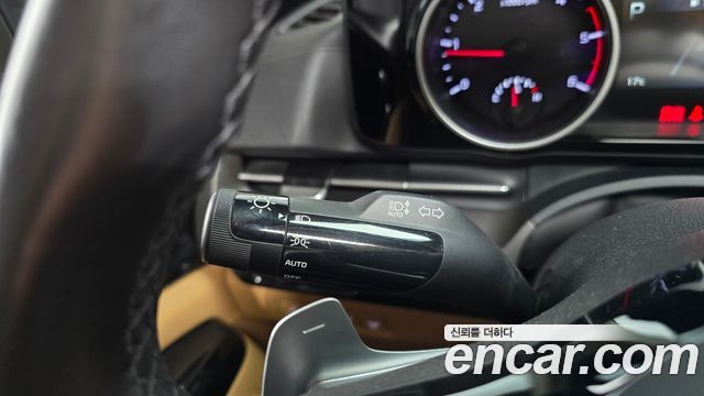 Kia Canival 2021 — photo 29