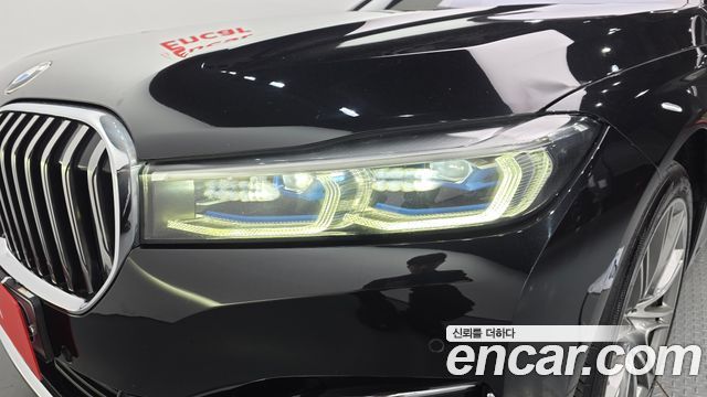 BMW 7-Series 2020 — photo 8