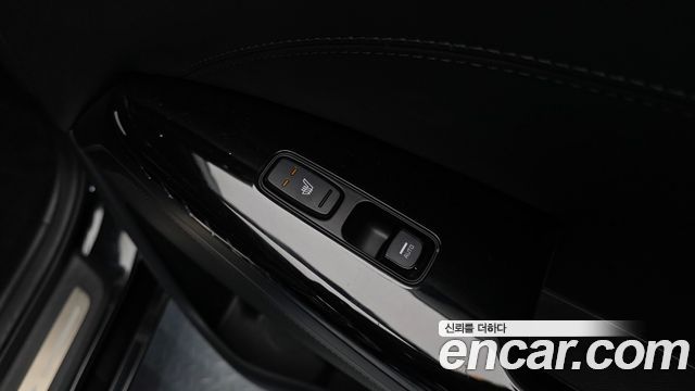 Kia K7 2020 — photo 25