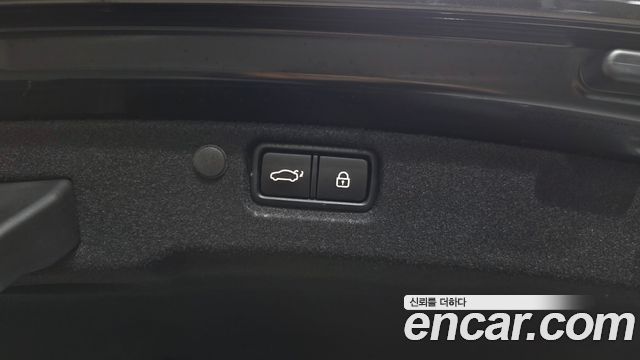 Kia K7 2020 — photo 31