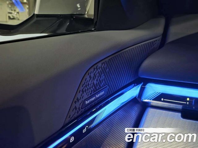 BMW 5-Series 2024 — photo 16