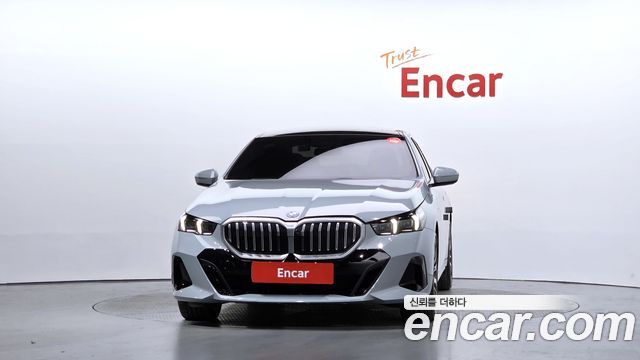 BMW 5-Series 2026 — photo 3