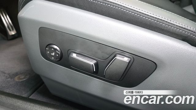 BMW 5-Series 2026 — photo 31