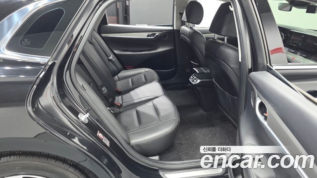 Hyundai Grandeur 2022 — photo 17