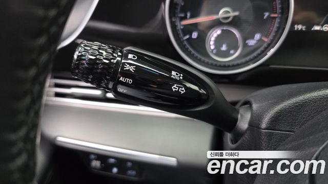 Hyundai Grandeur 2022 — photo 27