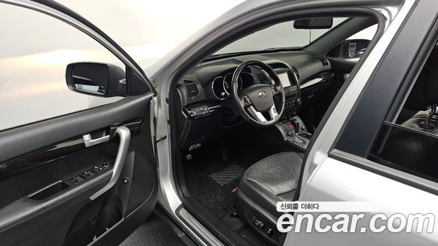 Kia Sorento 2010 — photo 17