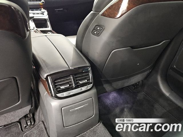 Genesis EQ900 2016 — photo 13