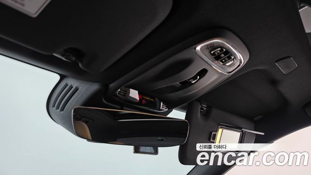 Volvo XC60 2018 — photo 26