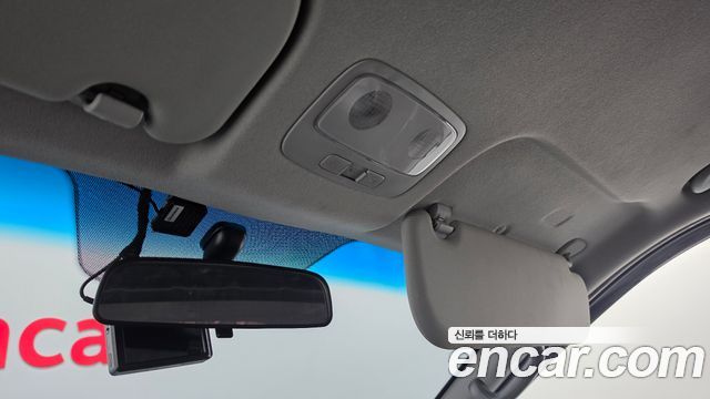Hyundai Starex 2017 — photo 19