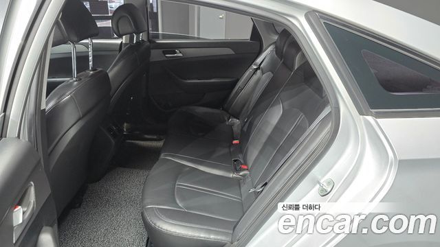 Hyundai Sonata 2015 — photo 12