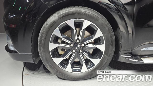 Kia Canival 2021 — photo 5
