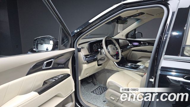 Kia Canival 2021 — photo 13