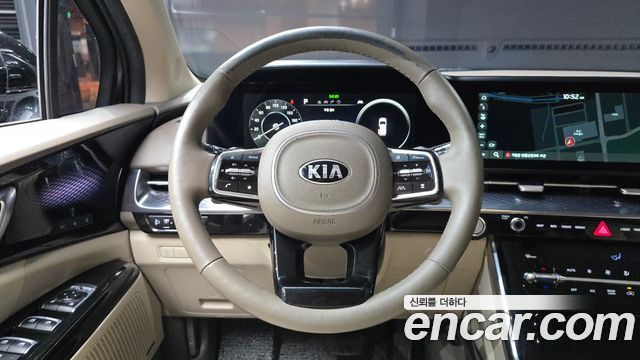 Kia Canival 2021 — photo 19