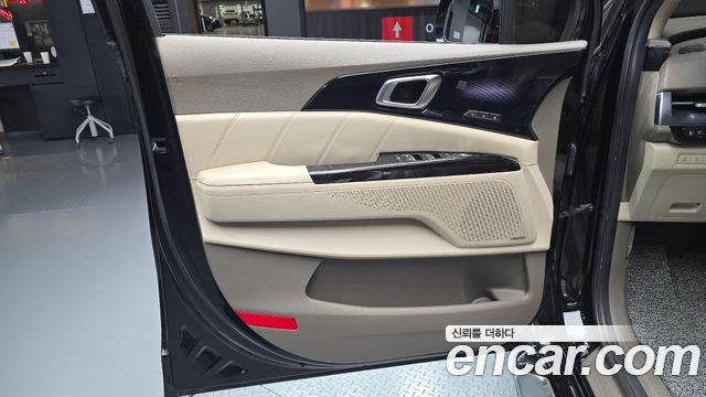 Kia Canival 2021 — photo 14