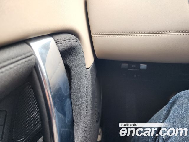 Land Rover Discovery Sport 2023 — photo 18