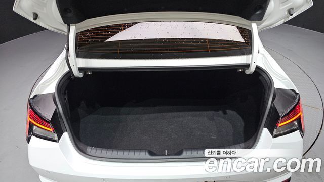 Hyundai AVANTE 2021 — photo 30