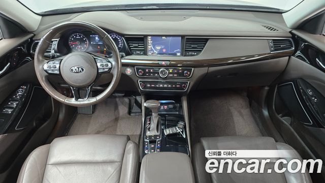 Kia K7 2019 — photo 10