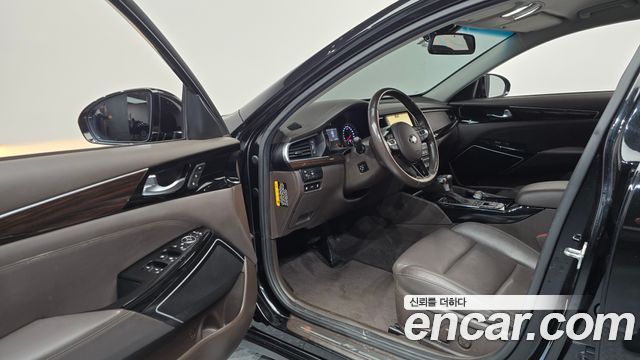 Kia K7 2019 — photo 13