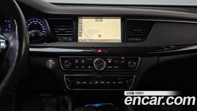 Kia K7 2019 — photo 19