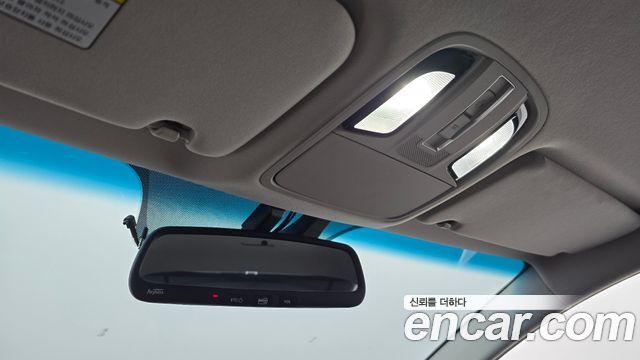 Kia K7 2019 — photo 21