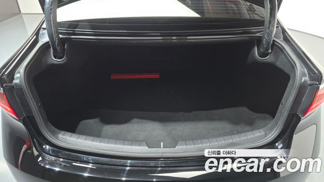 Kia K7 2019 — photo 26