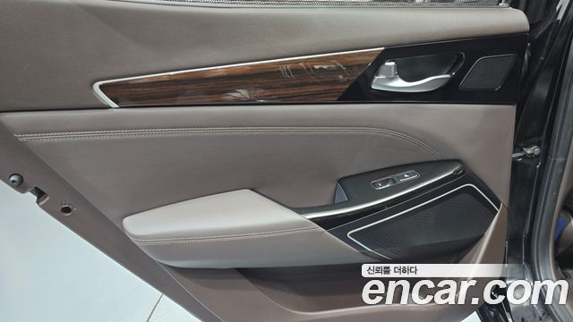 Kia K7 2019 — photo 15