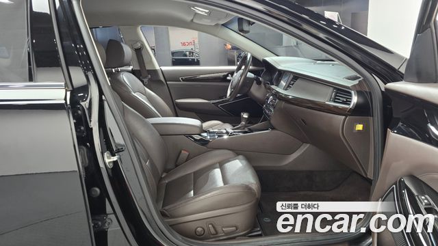 Kia K7 2019 — photo 16