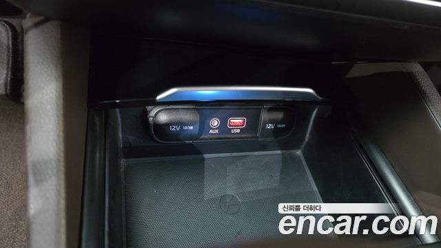 Kia K7 2019 — photo 27