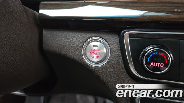 Kia K7 2019 — photo 28