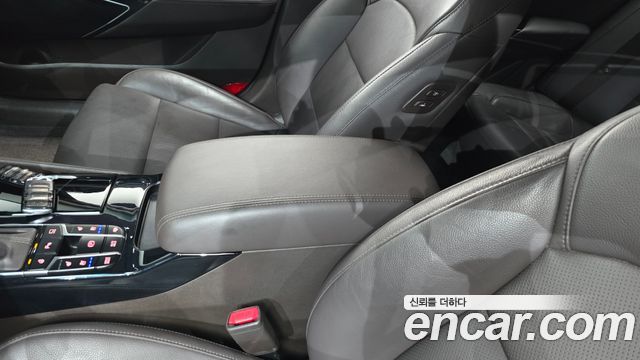 Kia K7 2019 — photo 30