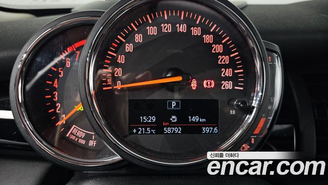 Mini Cooper 2020 — photo 11