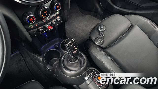 Mini Cooper 2020 — photo 12